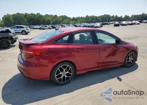 2016 Ford Focus Se z USA, uszkodzony, nr VIN 1FADP3F2XGL262050